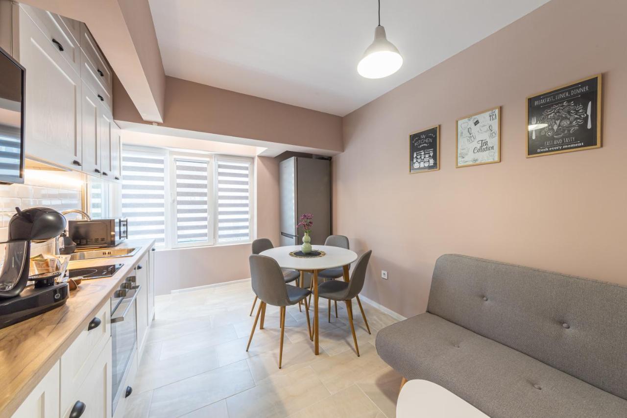 Great Location Apartment Varna Extérieur photo